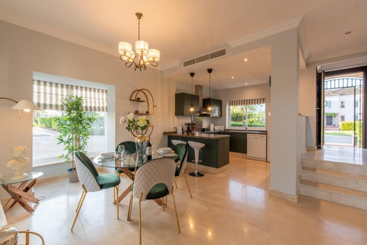 Arcos Gardens - The Townhouse - Luxury Accommodation أركوس ديلا فرونتيرا المظهر الخارجي الصورة